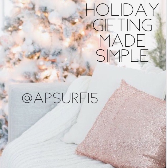 Holiday gifts right here, right now💕❄️🎄 - Picture 1 of 6